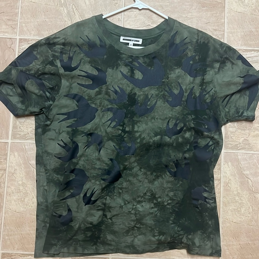 Mcq t shirt used size L slim fit
